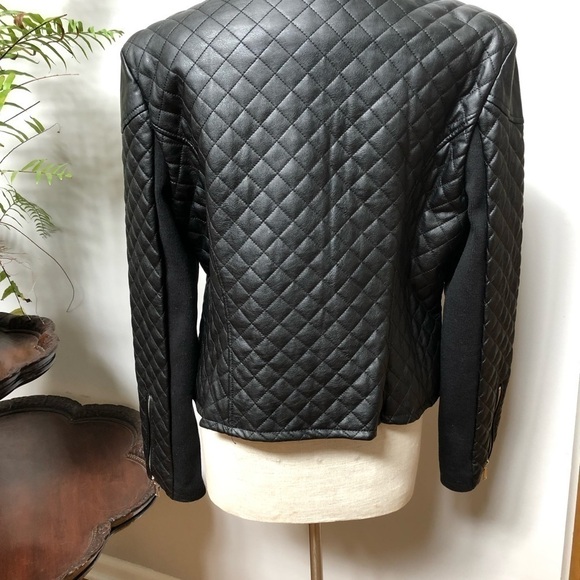 𝅺bcbgeneration‎ Faux Leather Quilted motorcycle Jacket size XL - Picture 2 of 11